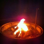 October 25, 2012 at 08:56PM Nu får det vara nog med pluggandet för idag, nu eldning i snöfallet det kommer bli en spännande vinter #alskarattsovaute by skogsmullen